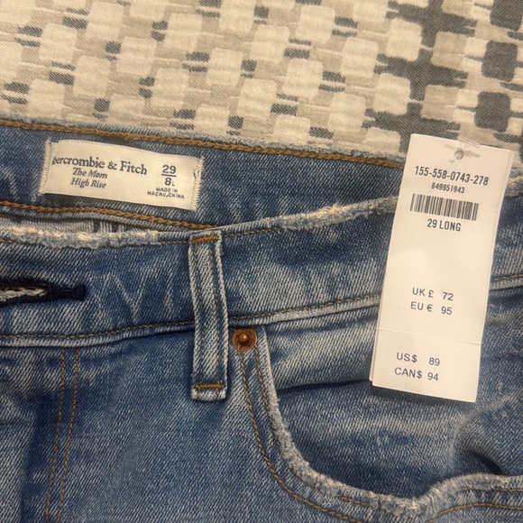 Abercrombie Mom High Rise NWT - Picture 2 of 4